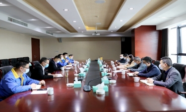 平湖市委常委、宣傳部長沈志鳳蒞臨景興紙業(yè)調(diào)研疫情防控和復工復產(chǎn)情況